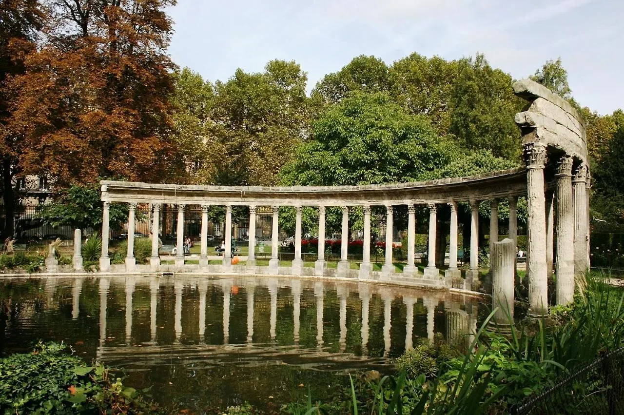 Apartment Paris 17 Champs-Elysees France